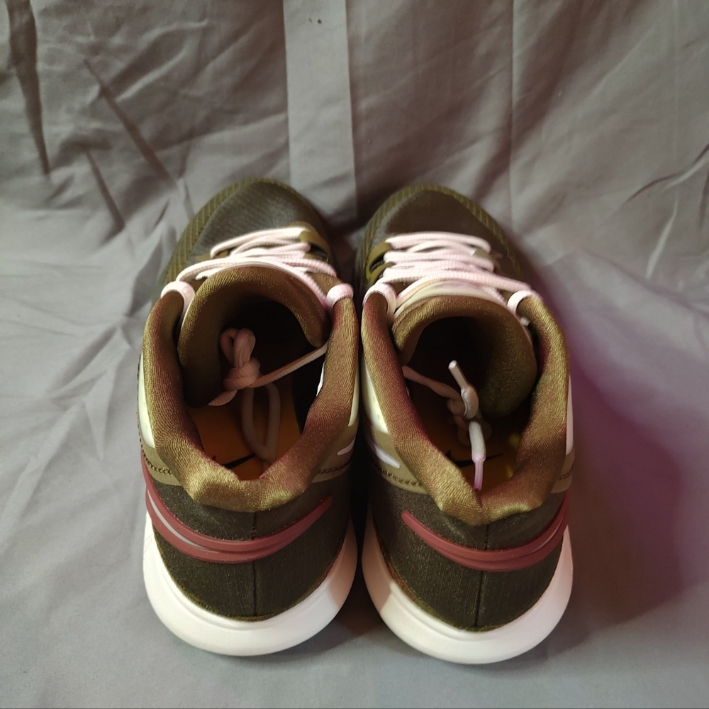 Nike Kyrie 8 N7 - Picture 2 of 5